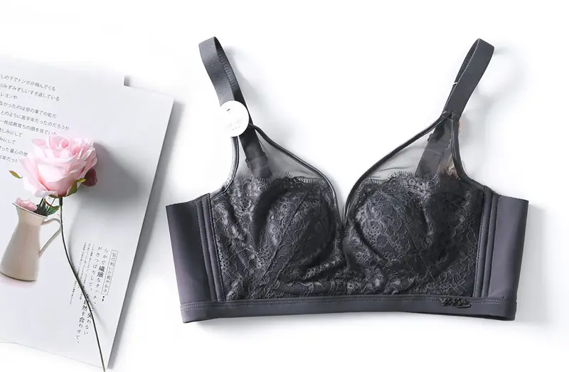 Wireless Lace Cup Bra for Large Busts — feature 15