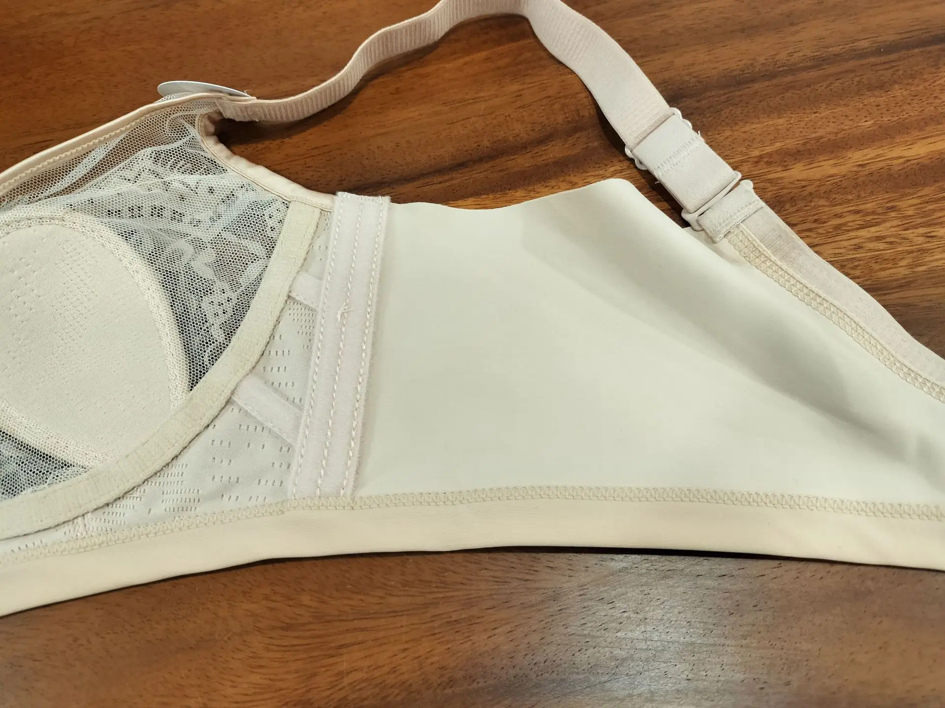 Wireless Lace Cup Bra for Large Busts — feature 36