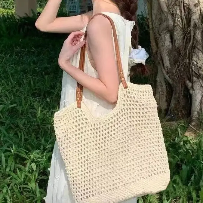 Women's Beige Woven Shoulder Bag for Beach Day - Image 5