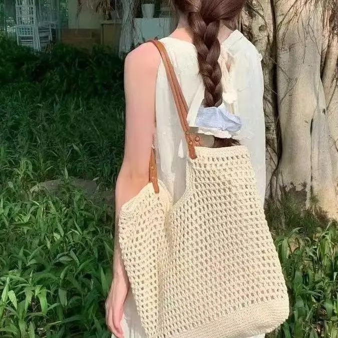 Women's Beige Woven Shoulder Bag for Beach Day - Image 6