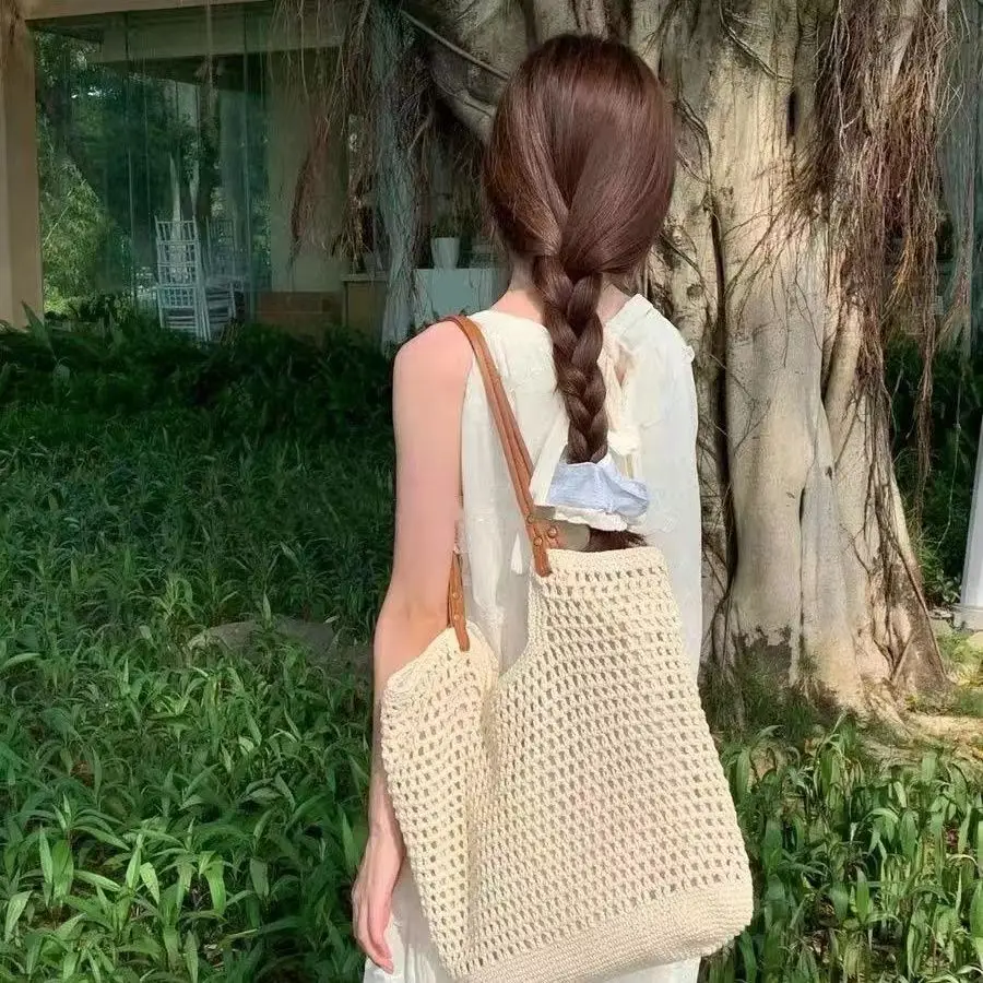 Women's Beige Woven Shoulder Bag for Beach Day — feature 4