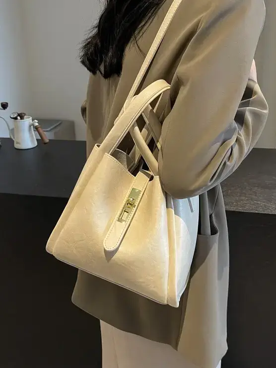 Black Leather Bucket Bag for Women 2024 - Image 9
