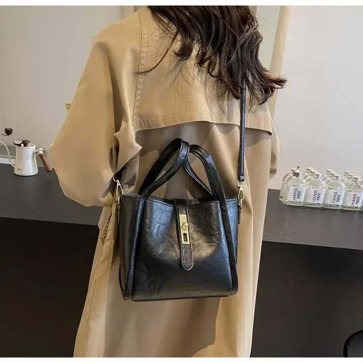 Black Leather Bucket Bag for Women 2024 — feature 11