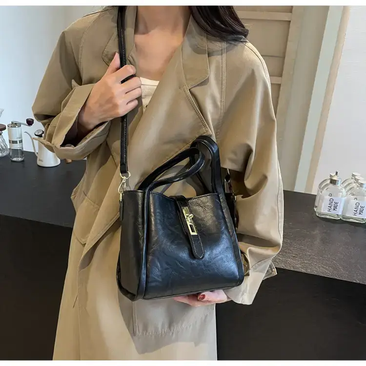 Black Leather Bucket Bag for Women 2024 — feature 12