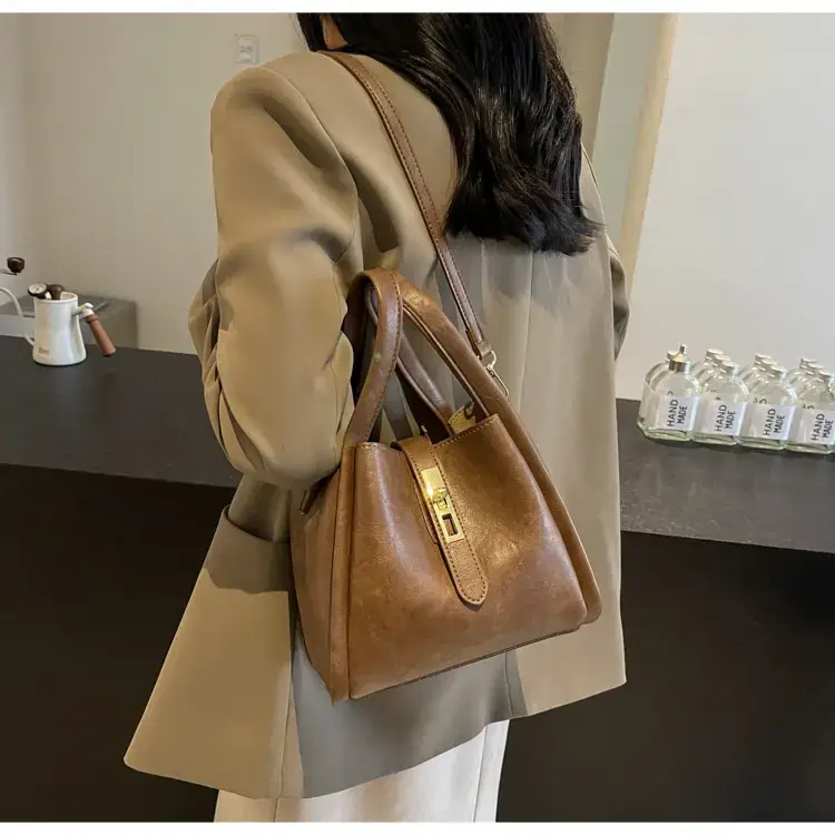 Black Leather Bucket Bag for Women 2024 — feature 17