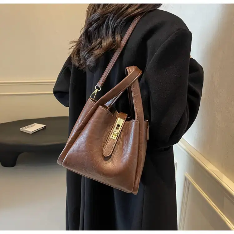 Black Leather Bucket Bag for Women 2024 — feature 25