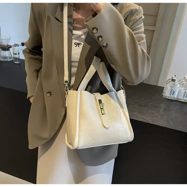 Black Leather Bucket Bag for Women 2024 — feature 31