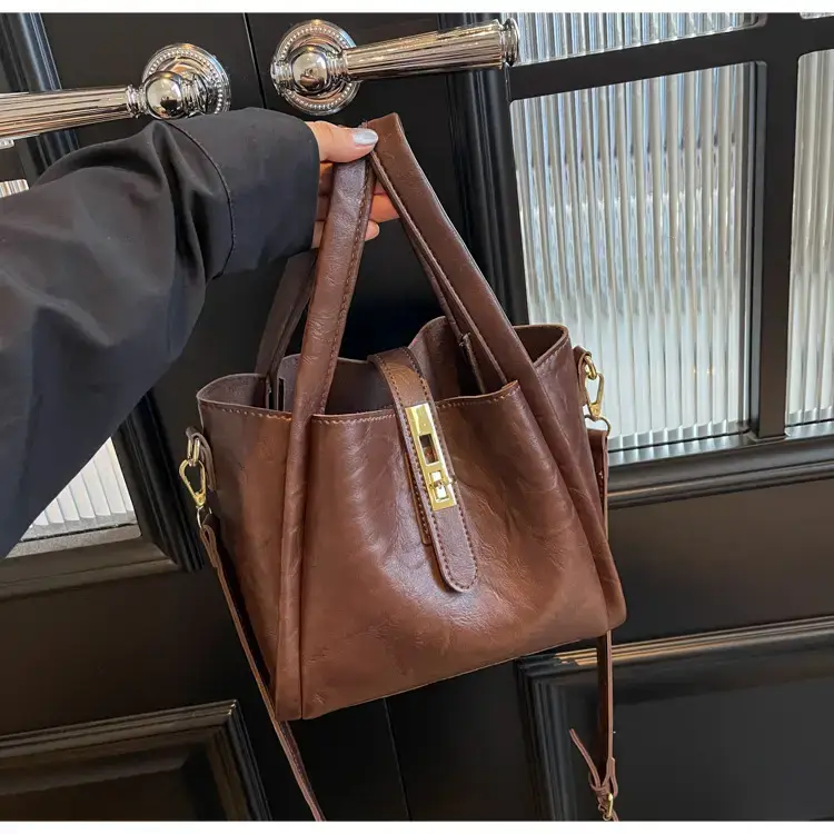 Black Leather Bucket Bag for Women 2024 — feature 41