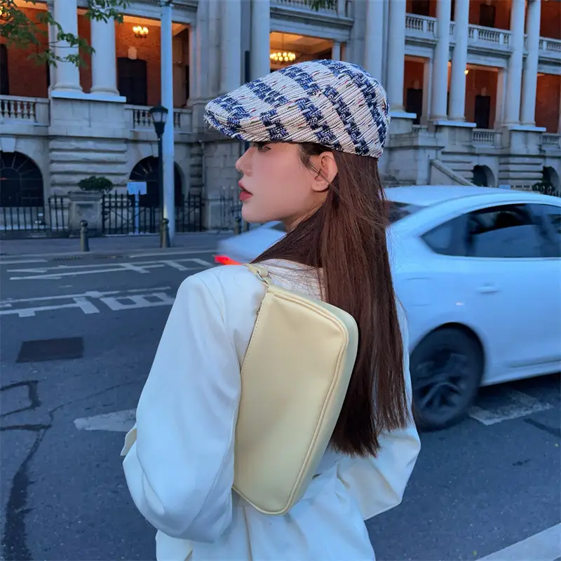 Women Duck Tongue Forward Hat Retro Japanese Style — feature 7
