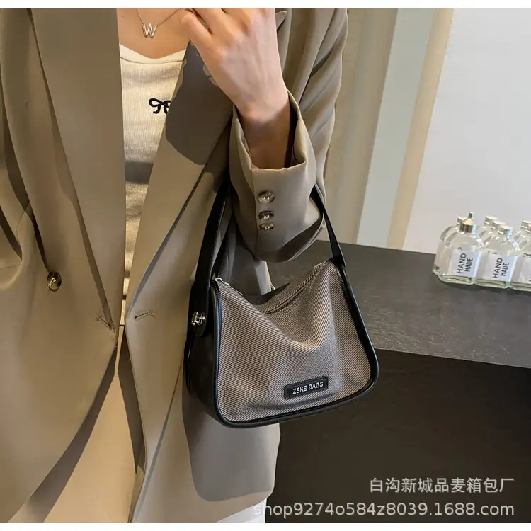 Women's Small Crossbody Bag Tan Leather 2024 — feature 18