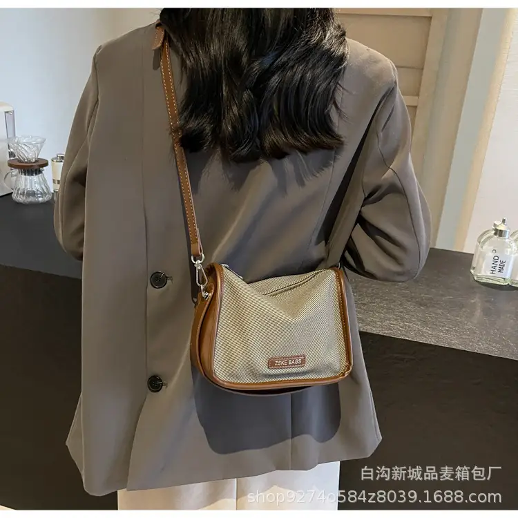 Women's Small Crossbody Bag Tan Leather 2024 — feature 19