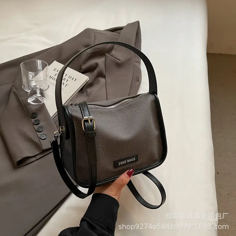 Women's Small Crossbody Bag Tan Leather 2024 - Image 4