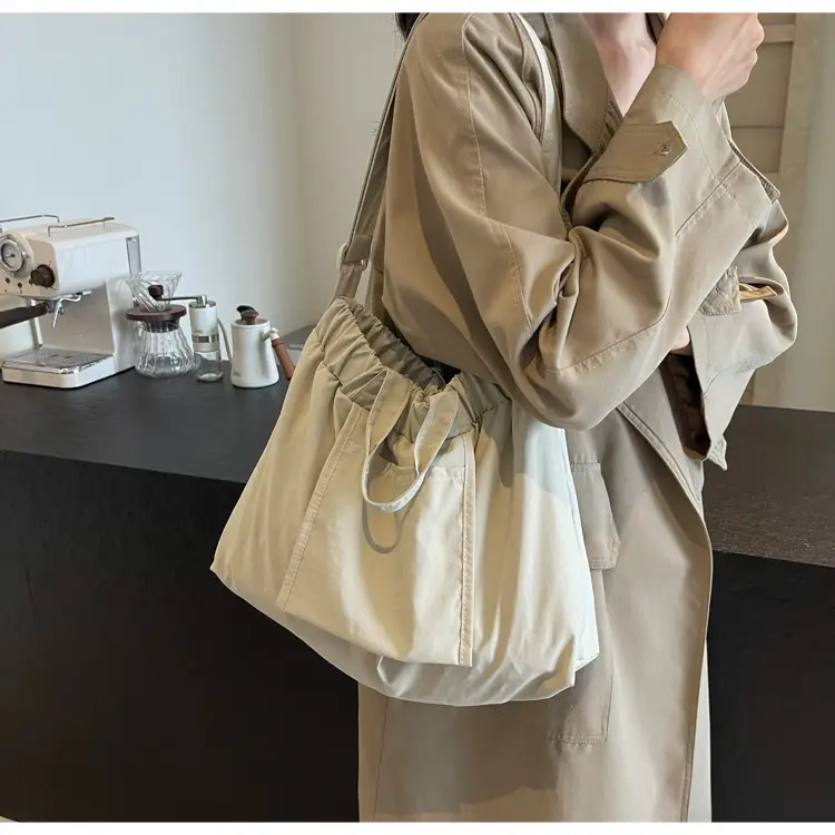 Waterproof Nylon Shoulder Bag Women Large Capacity — feature 30