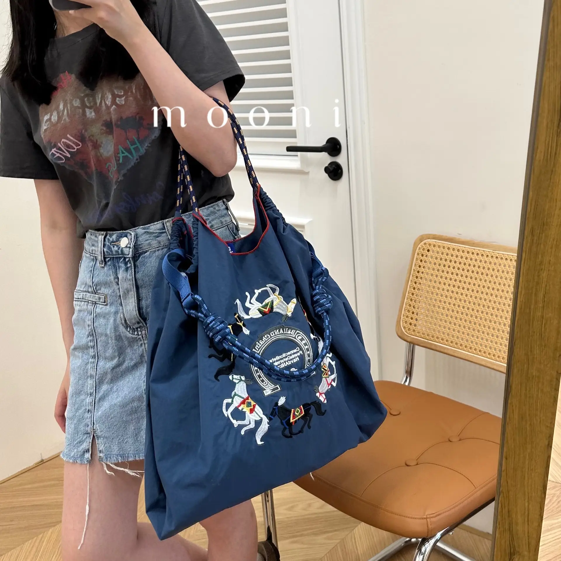 Japanese Embroidered Blue Shoulder Bag for Women — feature 12