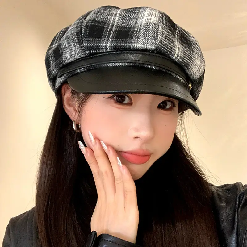 Winter Plaid Duckbill Cap for Women 54-60cm - Image 3