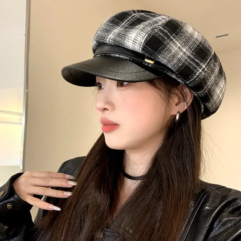 Winter Plaid Duckbill Cap for Women 54-60cm — feature 5