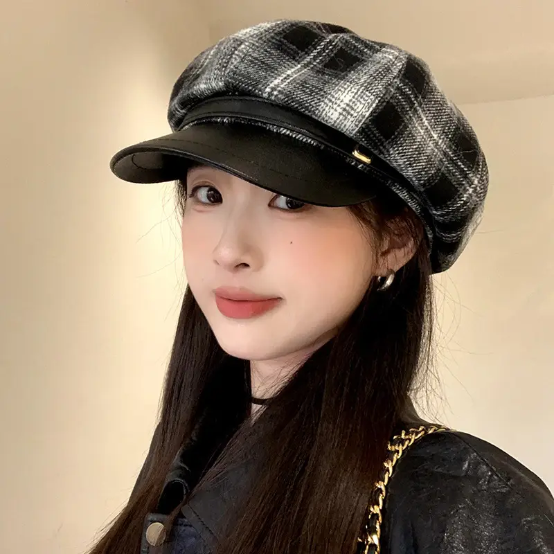 Winter Plaid Duckbill Cap for Women 54-60cm — feature 7