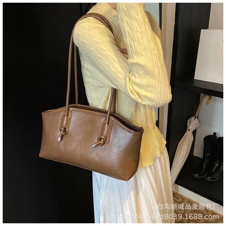 Retro Brown Leather Commuter Bag for Women 2026 — feature 22