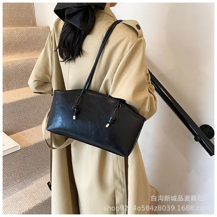 Retro Brown Leather Commuter Bag for Women 2026 — feature 26