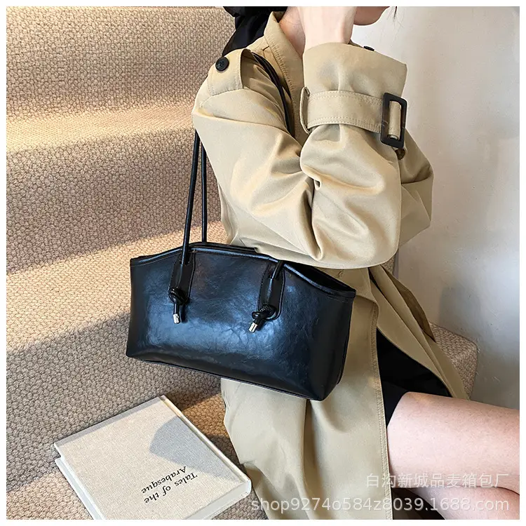 Retro Brown Leather Commuter Bag for Women 2026 — feature 29