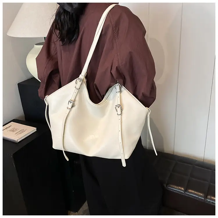 Vintage Cream Shoulder Bag with Long Strap — feature 7