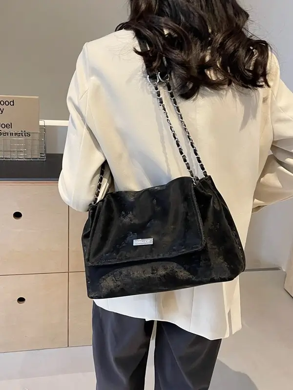 Women's Pink Chain Shoulder Bag Large Capacity 2024
