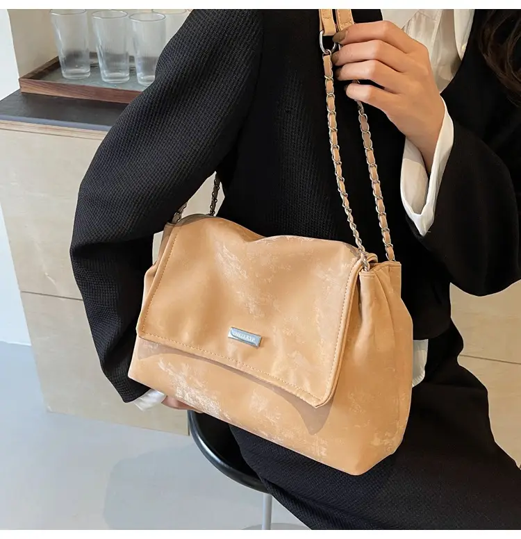Women's Pink Chain Shoulder Bag Large Capacity 2024 — feature 17