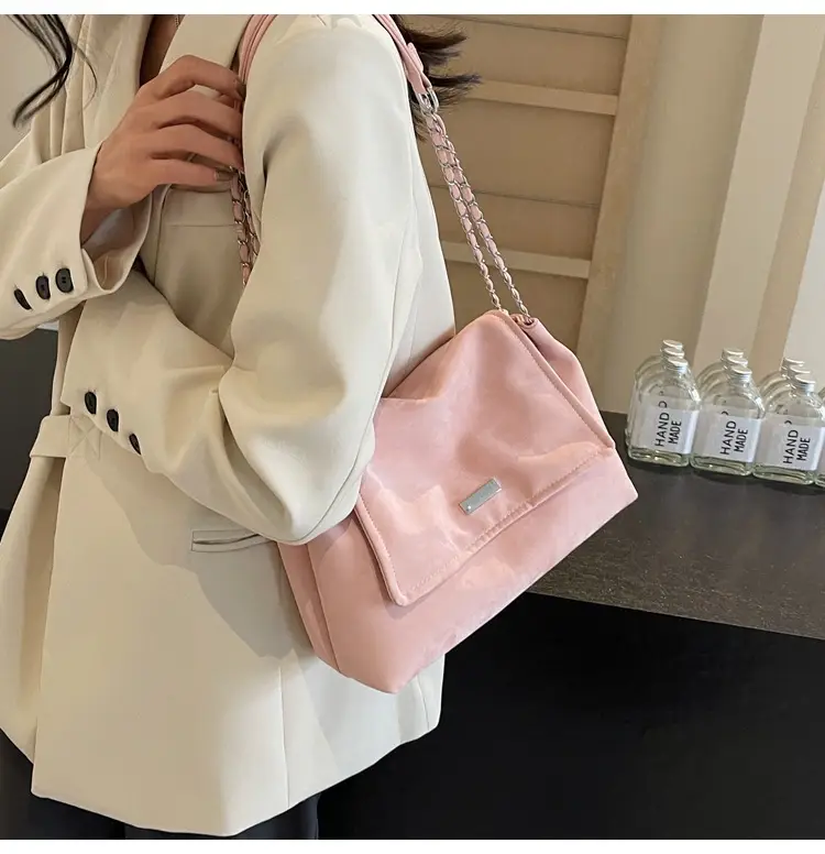 Women's Pink Chain Shoulder Bag Large Capacity 2024 — feature 23