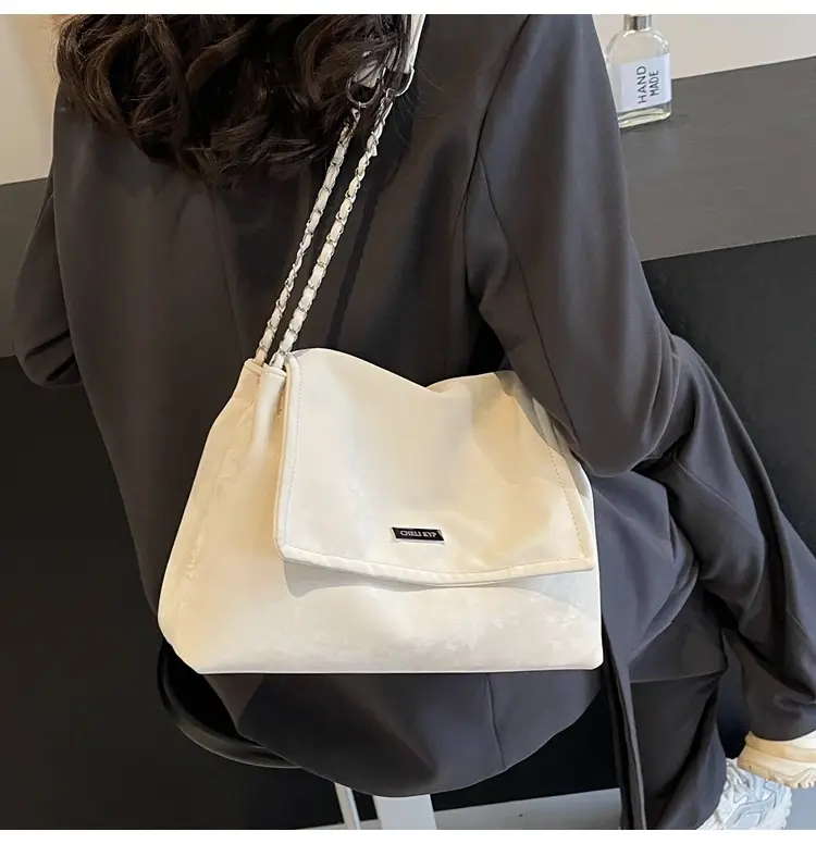 Women's Pink Chain Shoulder Bag Large Capacity 2024 — feature 27