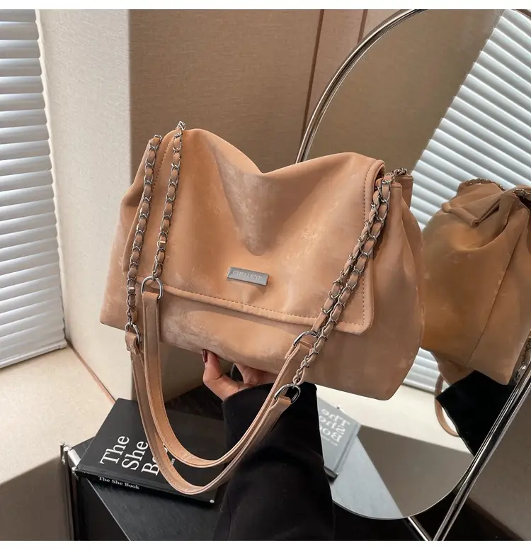 Women's Pink Chain Shoulder Bag Large Capacity 2024 — feature 33