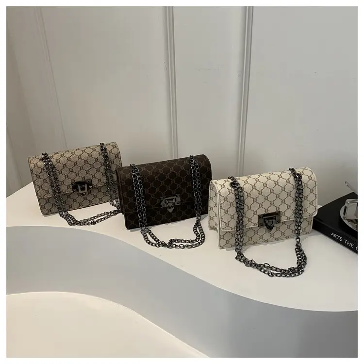 Women's 2024 Retro Chain Bag Small Square All-match - Image 4