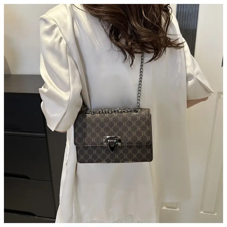 Women's 2024 Retro Chain Bag Small Square All-match - Image 5