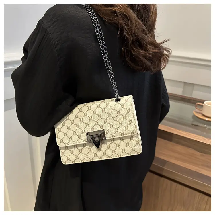 Women's 2024 Retro Chain Bag Small Square All-match — feature 10