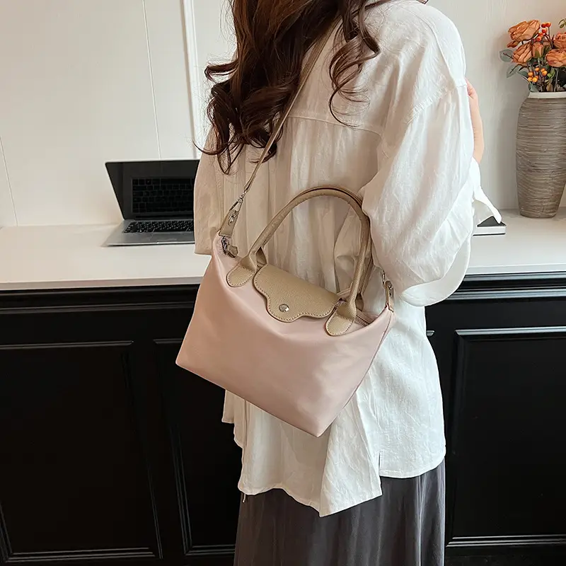 Trendy Women's Black Brown PU Shoulder Bag Large Capacity - Image 5