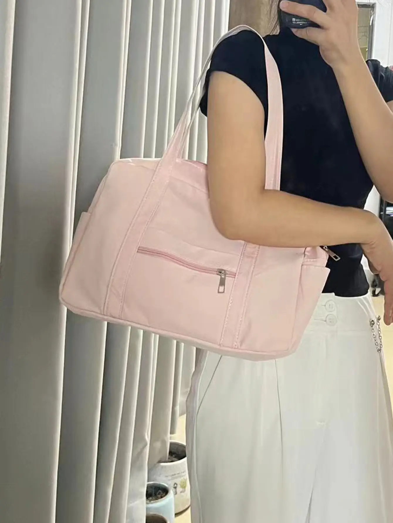 Black Nylon Shoulder Bag for Travel Commute 2024 — feature 14
