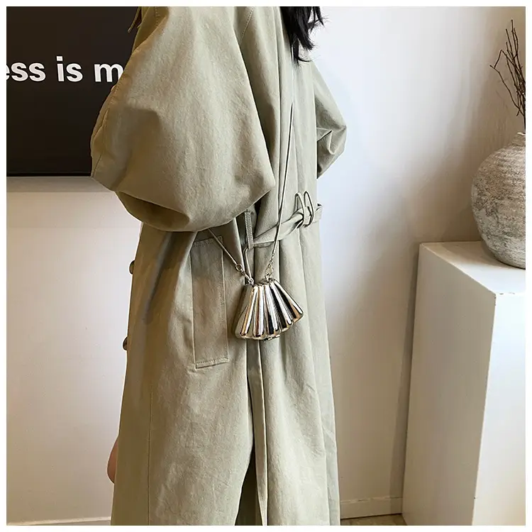 Golden Shell Mini Bag for Women 2024 — feature 12