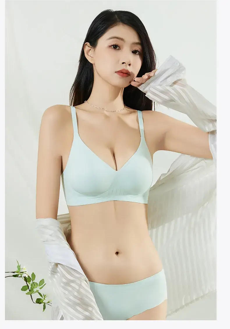 Red Gathered Bra with Adjustable Straps for Women — feature 23