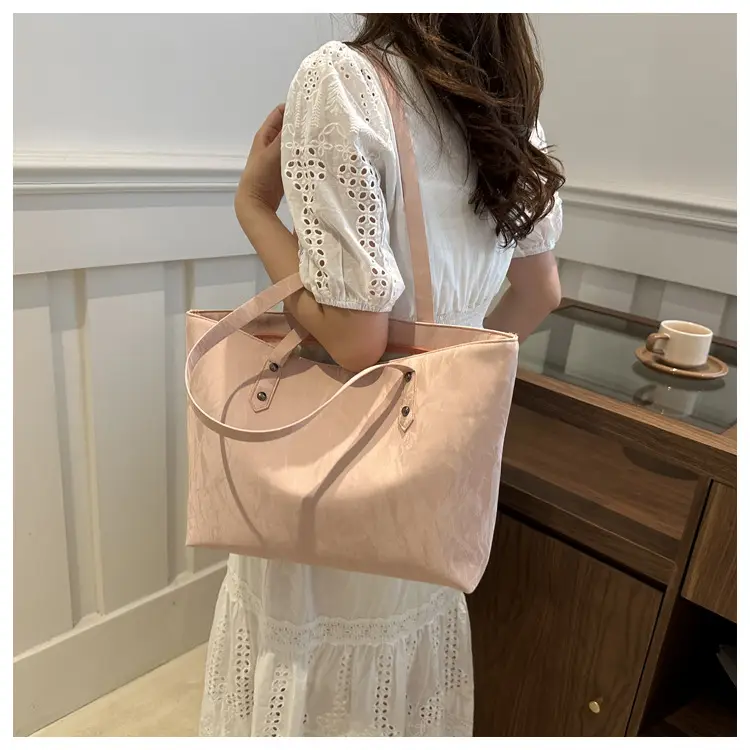 Pink Velvet Women's Large Capacity Tote Bag — feature 18