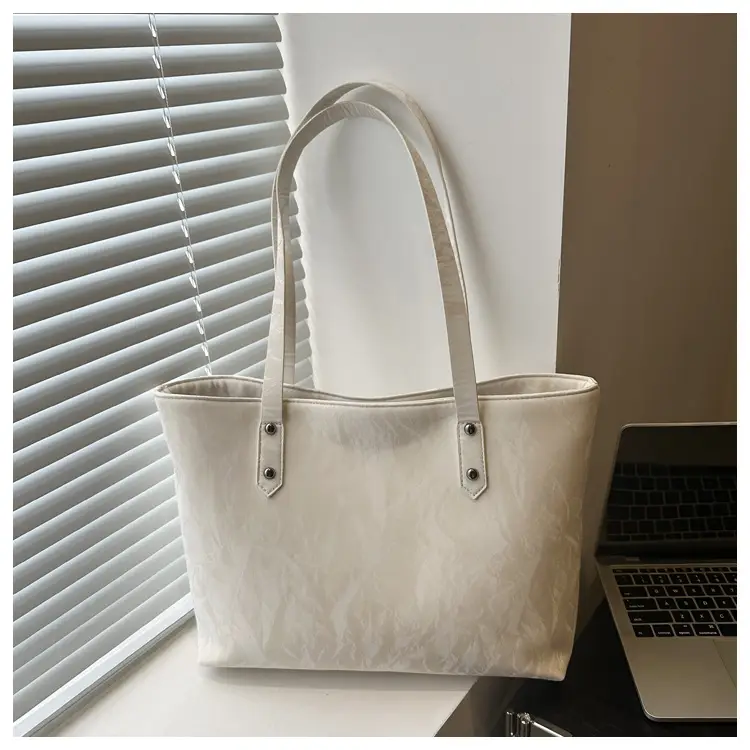 Pink Velvet Women's Large Capacity Tote Bag — feature 23