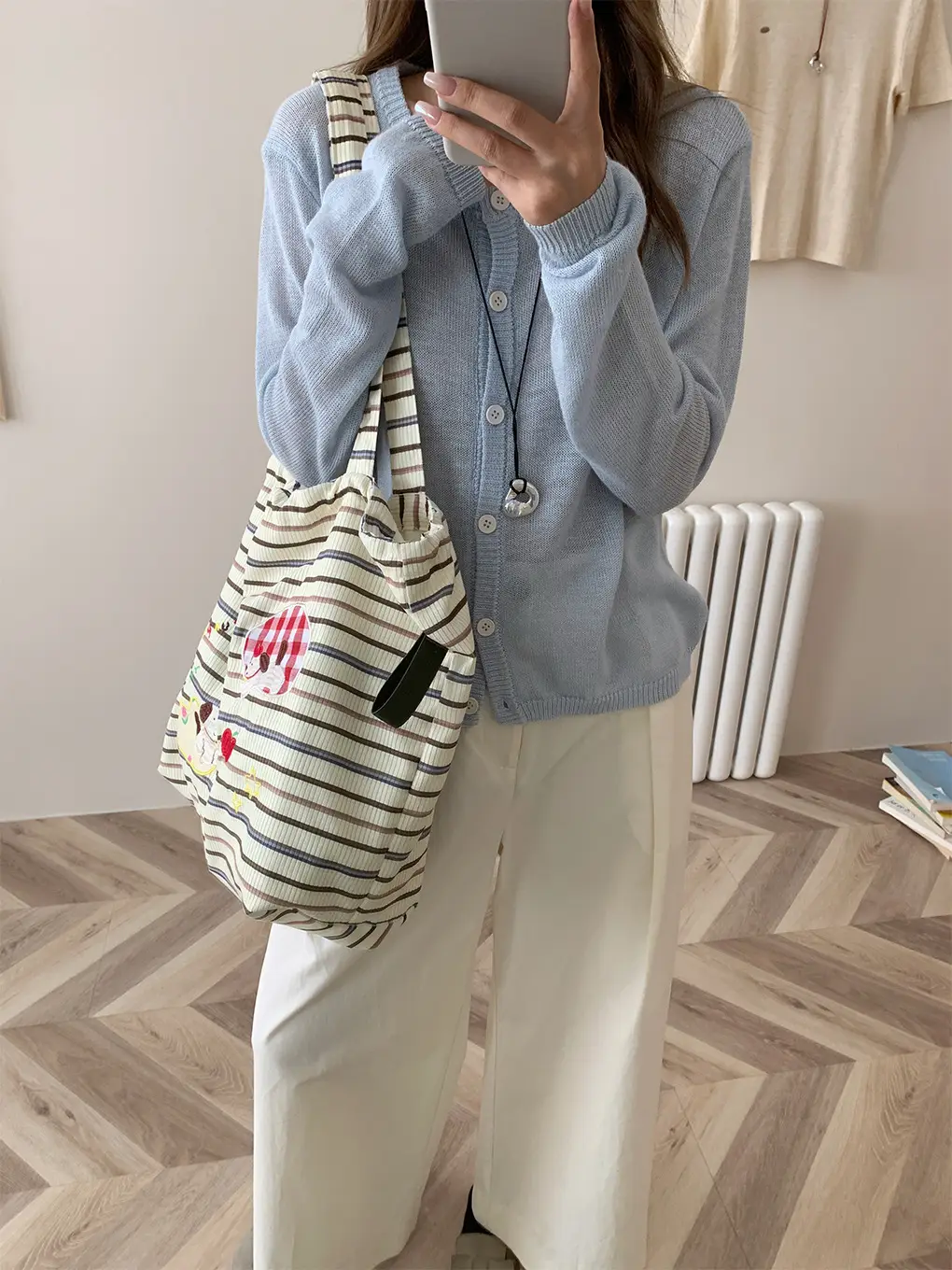 Women's Cartoon Embroidered Drawstring Tote Bag Large Capacity — feature 22