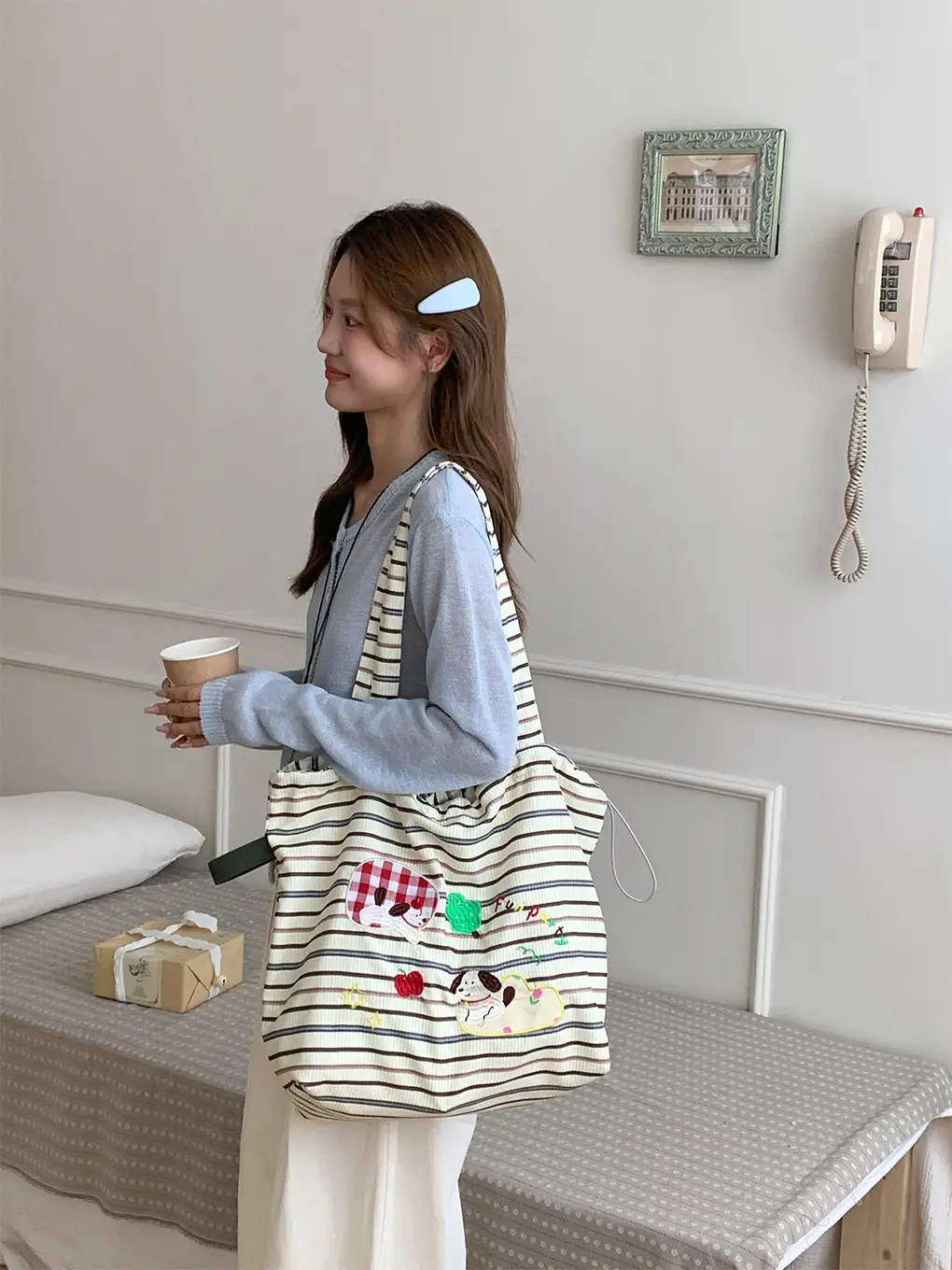Women's Cartoon Embroidered Drawstring Tote Bag Large Capacity — feature 24