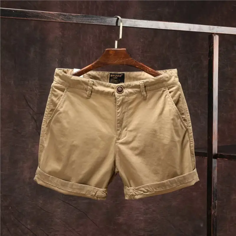 Khaki color