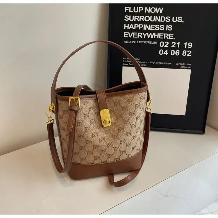 Cross-Border Brown Monogram Shoulder Bag for Women — feature 10