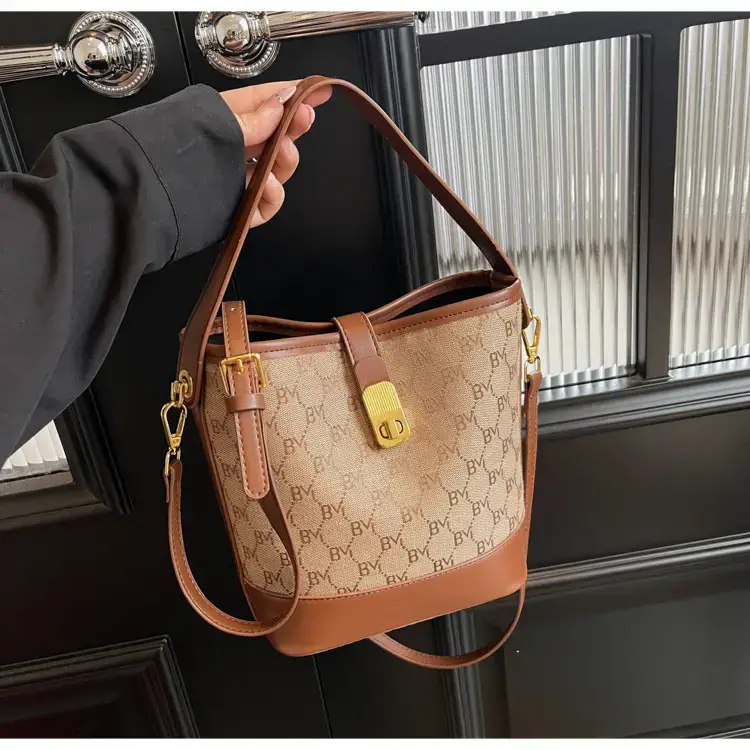 Cross-Border Brown Monogram Shoulder Bag for Women — feature 11