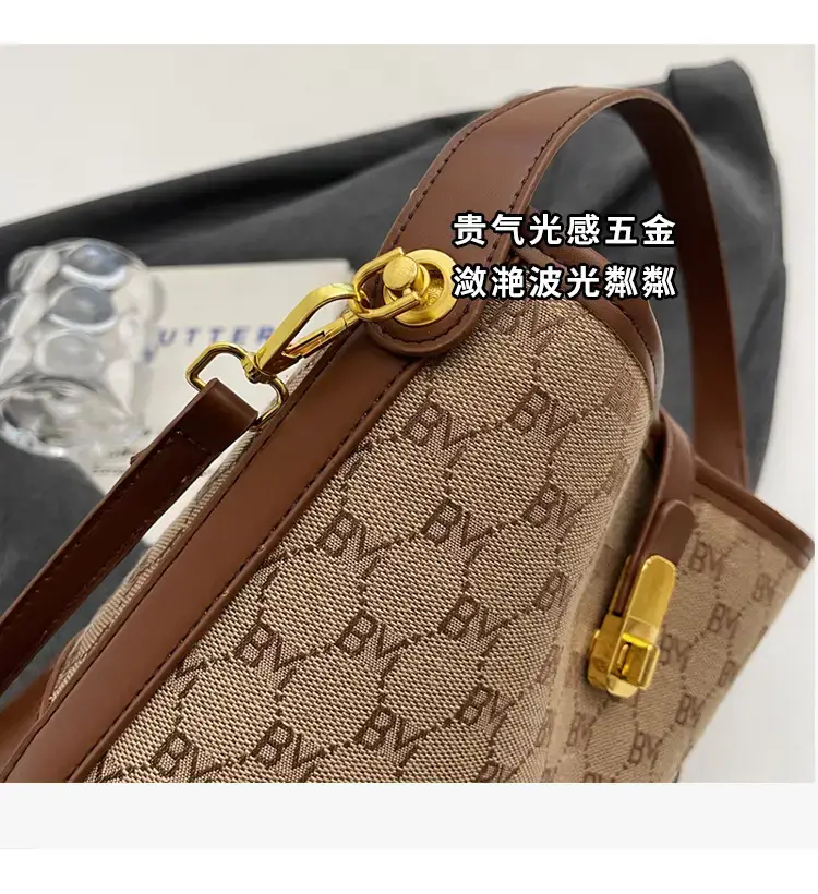 Cross-Border Brown Monogram Shoulder Bag for Women — feature 4