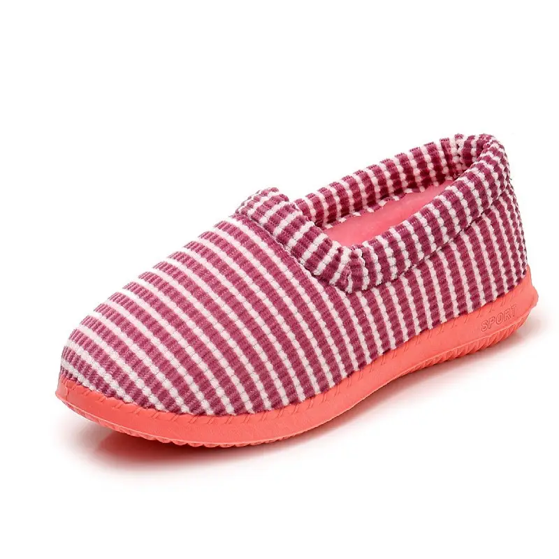 2026 New Winter Old Beijing Cloth Shoes for Women, Thickened Waterproof Cotton Boots with Leather Surface, Casual Shoes for Middle-Aged and Elderly Mothers - Image 6