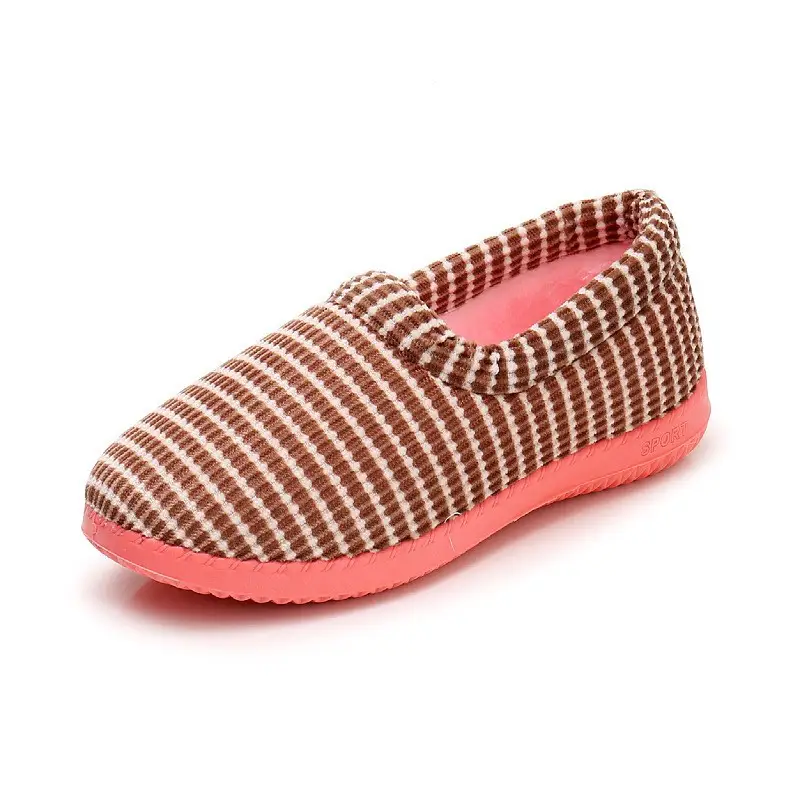 2026 New Winter Old Beijing Cloth Shoes for Women, Thickened Waterproof Cotton Boots with Leather Surface, Casual Shoes for Middle-Aged and Elderly Mothers - Image 7
