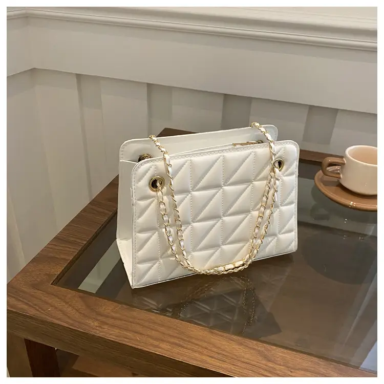 Small Square Rhombic Chain Crossbody Bag Beige 2024 - Image 2