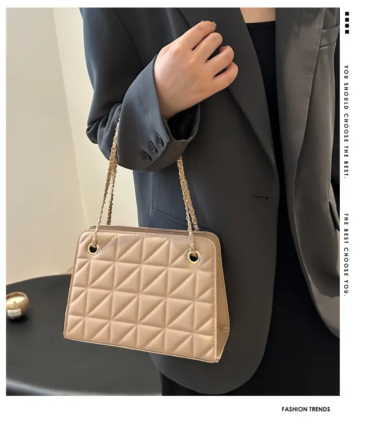 Small Square Rhombic Chain Crossbody Bag Beige 2024 — feature 2