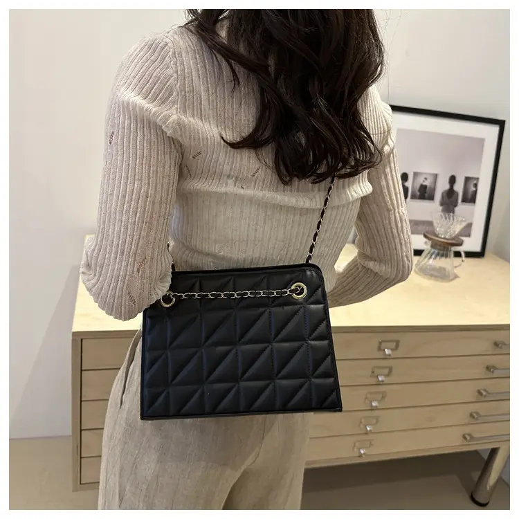 Small Square Rhombic Chain Crossbody Bag Beige 2024 — feature 24
